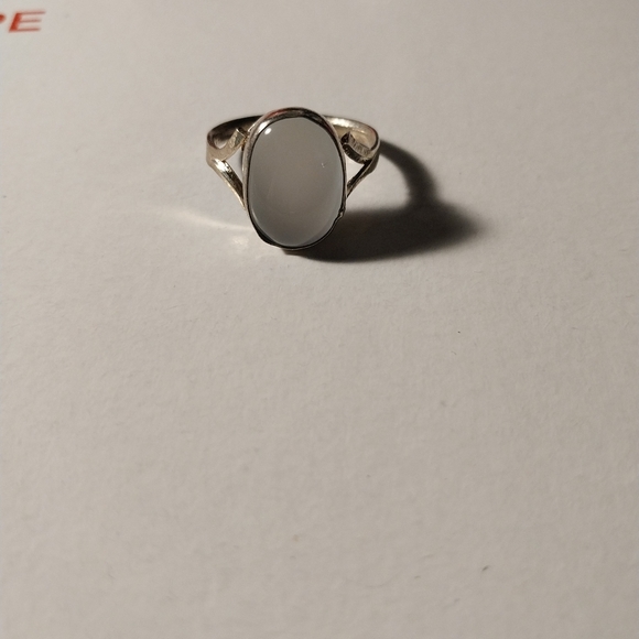 Rose Quartz Gemstone Ring - Picture 1 of 3